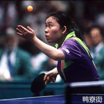 中国第一个乒乓球大满贯是谁