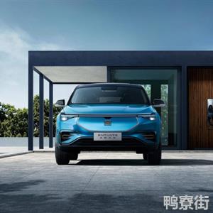 三条长短不一杠的车标是什么车
