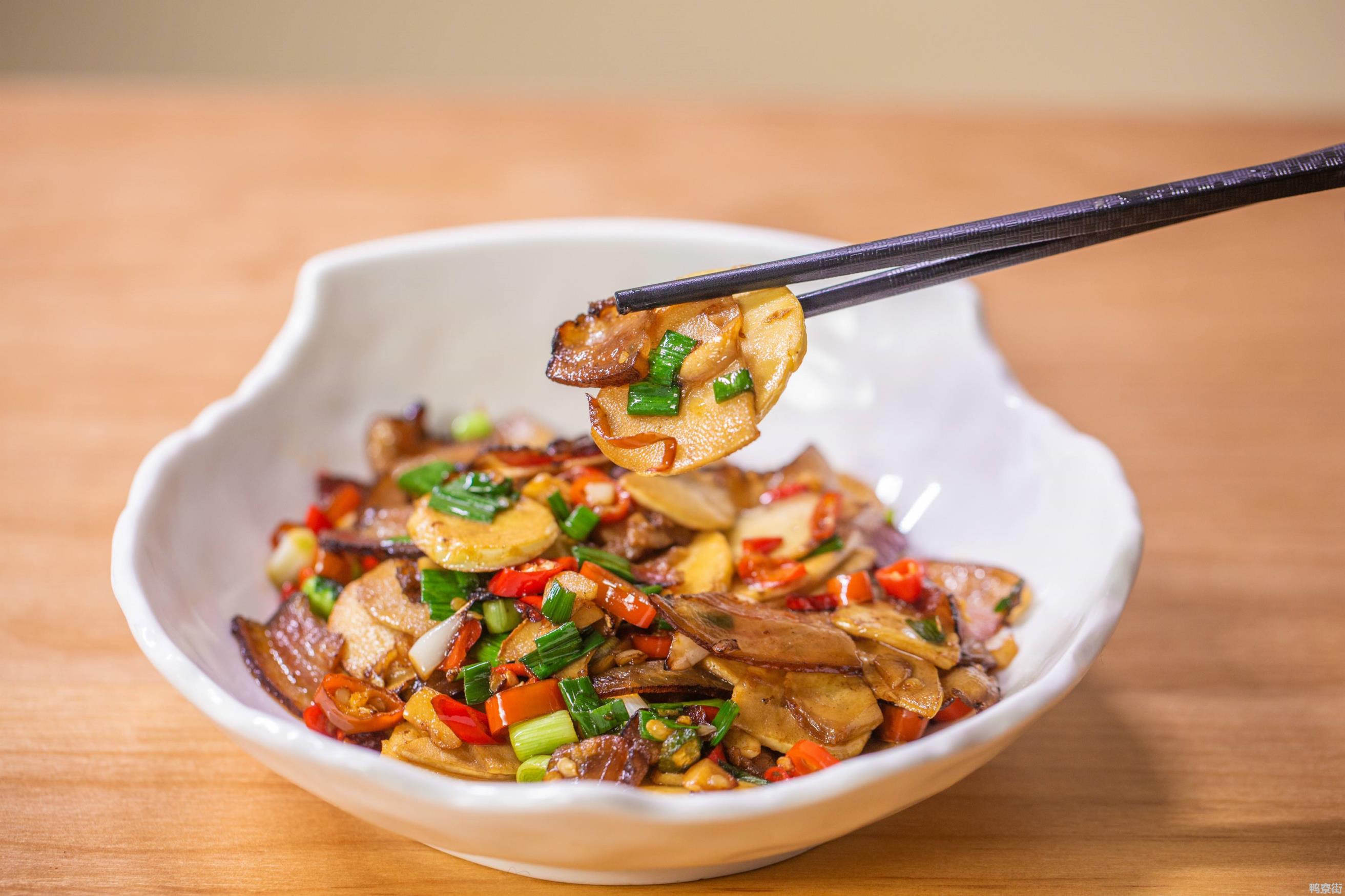 腊肉和什么菜炒最佳