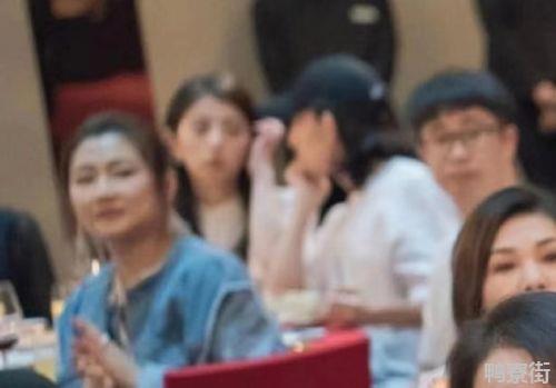黄子佼晒50大寿宴会照